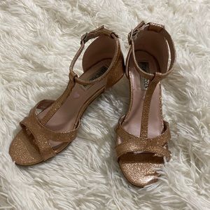 Girls High Heels :Brand:Steve Madden , Size:Girls  2, Color: Gold